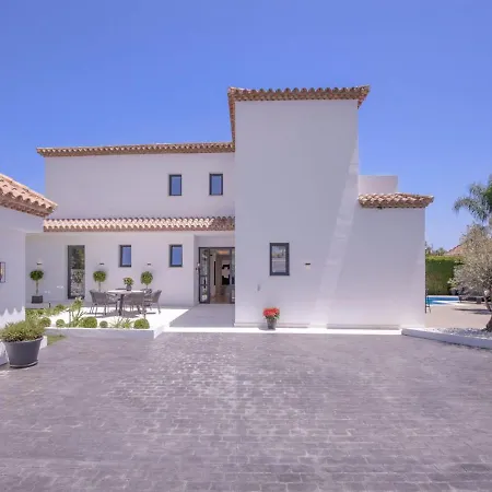Vacation I Lina, Golf Valley, Private Heated Pool, Jacuzzi, Close To The Marina Marbella